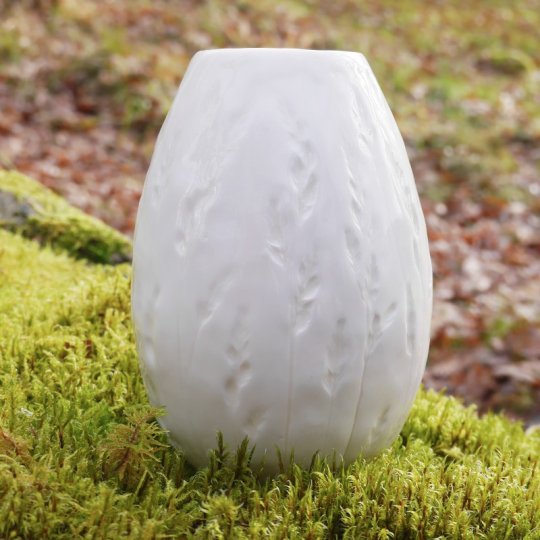 Cocoon-vas med gräsavtryck 1.jpg