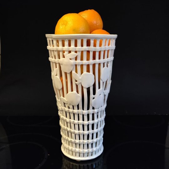 Lang smal spjälkruka med frukter (S/H).jpg