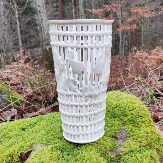 Lang smal spjälkruka med frukter.jpg