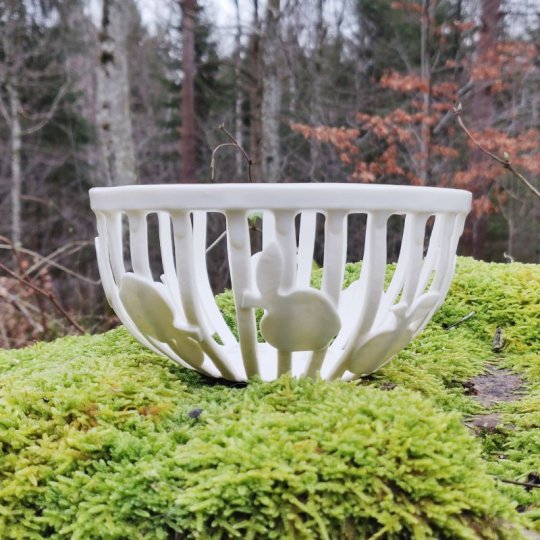 Mellan spjälskål med äpplen (glaserad).jpg